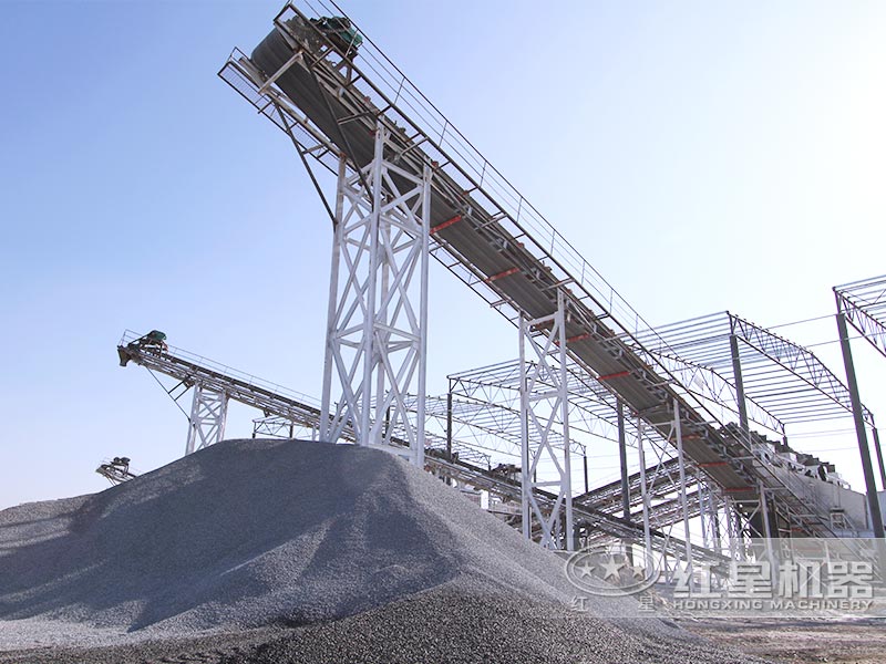 破石機生產線工作現(xiàn)場