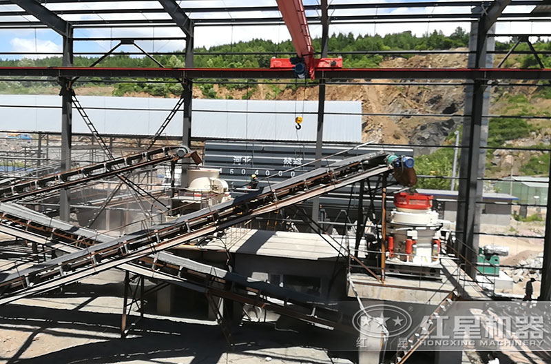 治沙現(xiàn)場 治沙現(xiàn)場