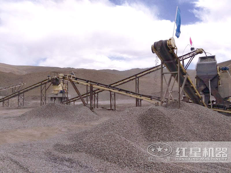 PF1007反擊式破碎機(jī)現(xiàn)場，出料粒形好