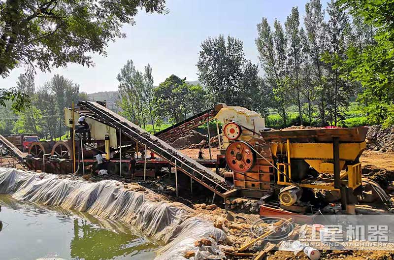 小鄂破+細(xì)碎機(jī)組成制砂生產(chǎn)線(xiàn)